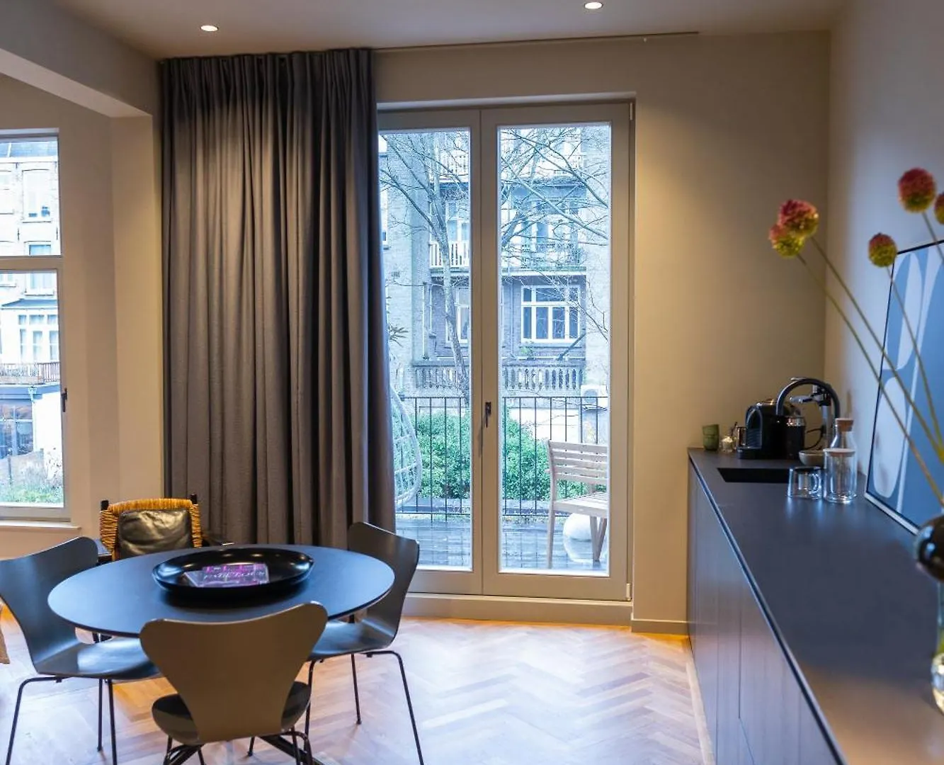 Vondel 99 Bed & Breakfast Amsterdam Netherlands