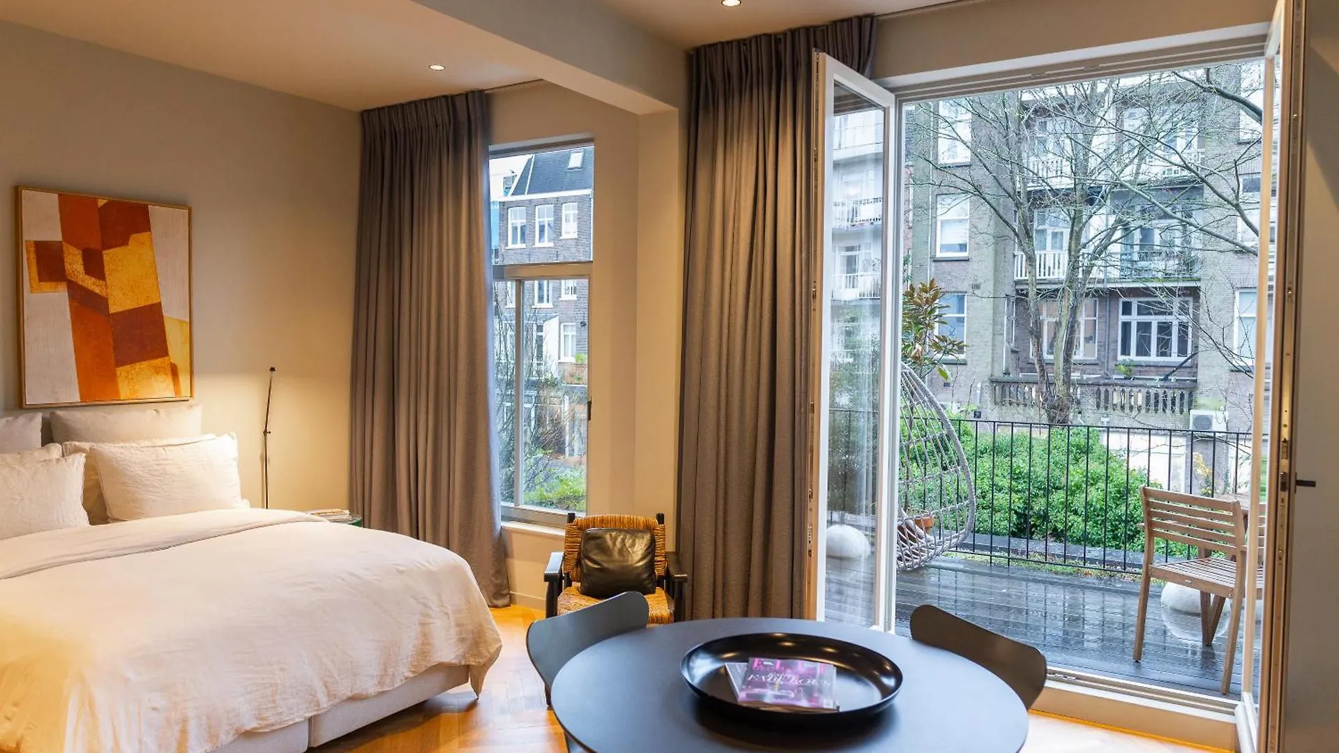 Vondel 99 Bed & Breakfast Amsterdam Netherlands